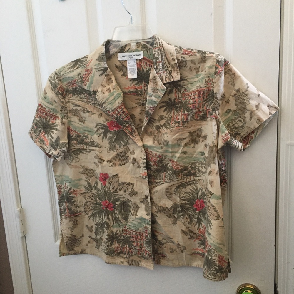 FINAL MARKDOWN Ladies jones New York shirt petite large